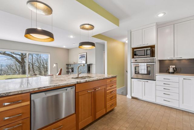 525 Burlington Road, Saint Paul, MN 55119