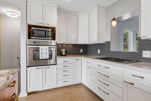 525 Burlington Road, Saint Paul, MN 55119