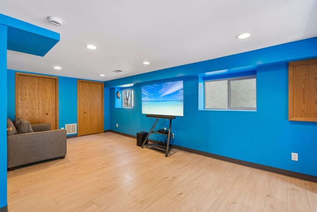 525 Burlington Road, Saint Paul, MN 55119