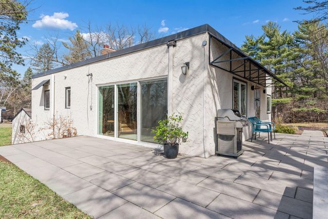 525 Burlington Road, Saint Paul, MN 55119