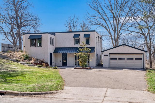 525 Burlington Road, Saint Paul, MN 55119