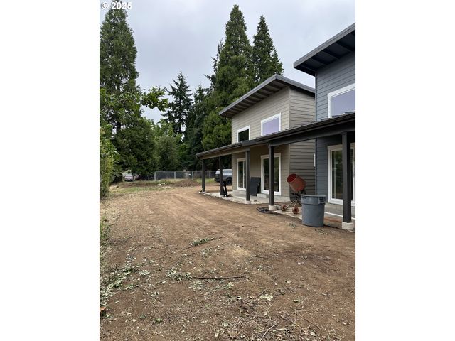 1380 JACOBS Dr, Eugene, OR 97402