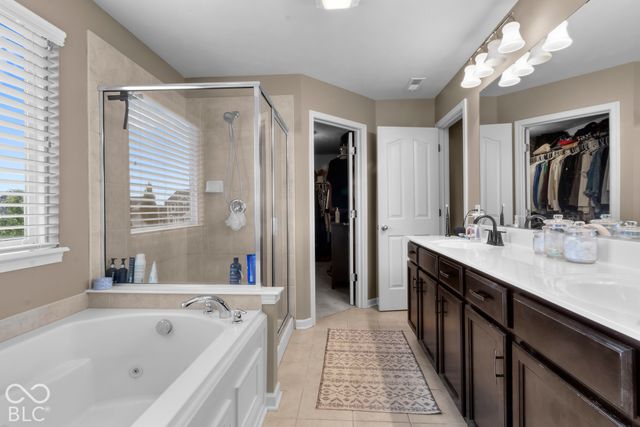 15975 Viking Meadows Drive, Westfield, IN 46074