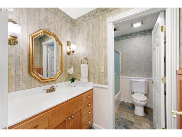 66291 WATERTOWER Rd, North Bend, OR 97459