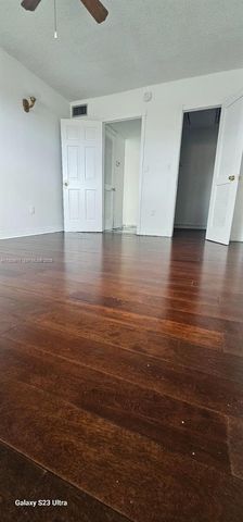 8595 Sunrise Lakes Blvd 307, Sunrise, FL 33322