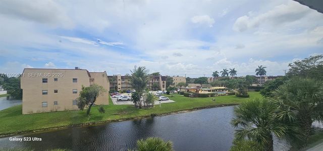 8595 Sunrise Lakes Blvd 307, Sunrise, FL 33322