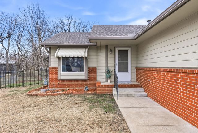 501 W Deerfield, Valley Center, KS 67147