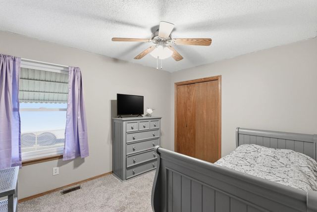 501 W Deerfield, Valley Center, KS 67147