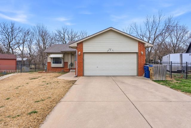 501 W Deerfield, Valley Center, KS 67147