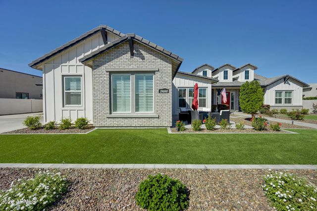 19690 E VALLEJO Street, Queen Creek, AZ 85142