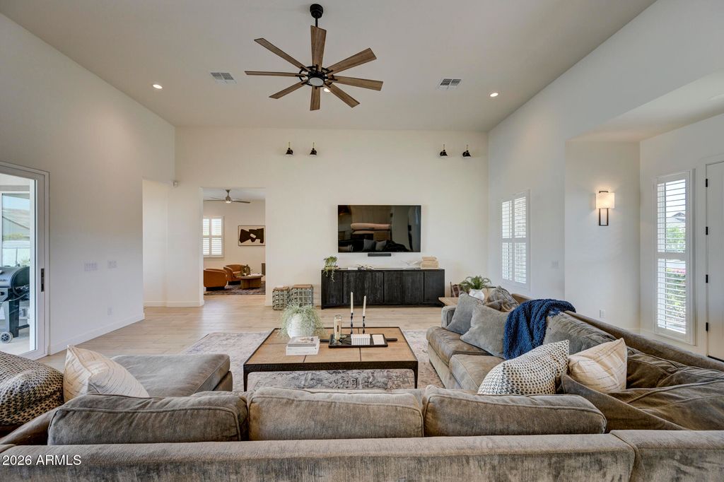 Image 16 of property listing at 19690 E VALLEJO Street, Queen Creek, AZ 85142