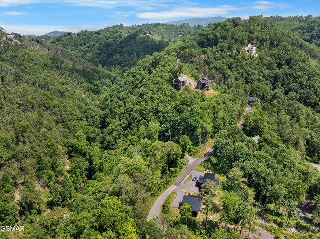 3278 Emerald Springs Loop, Sevierville, TN 37862