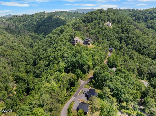 3278 Emerald Springs Loop, Sevierville, TN 37862