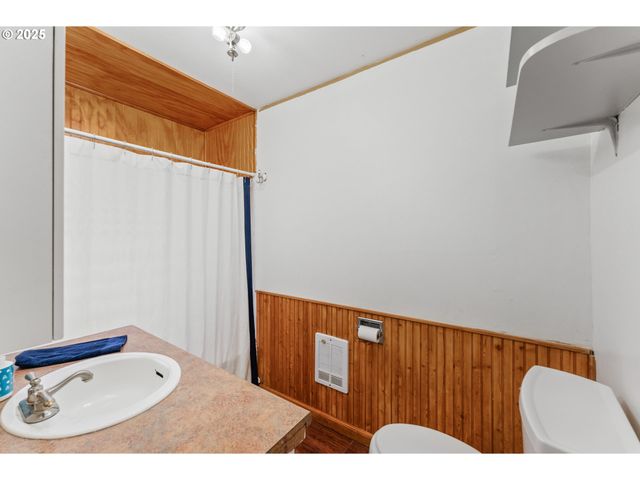 414 CALLAHAN Rd, Roseburg, OR 97471