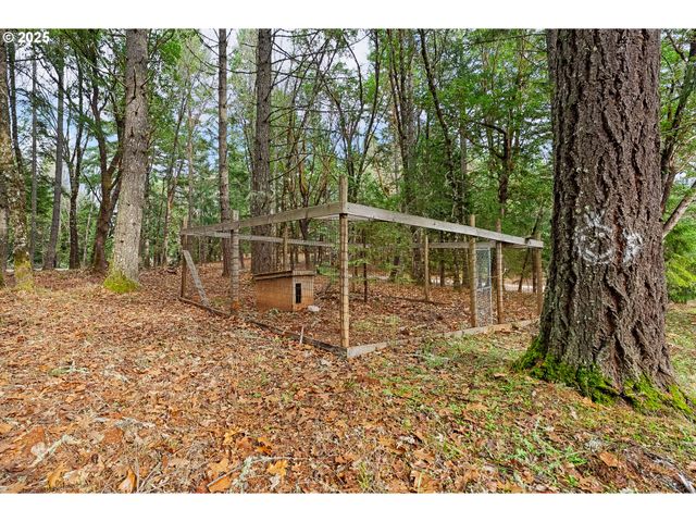 414 CALLAHAN Rd, Roseburg, OR 97471