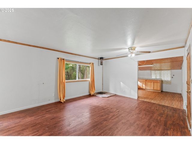 414 CALLAHAN Rd, Roseburg, OR 97471