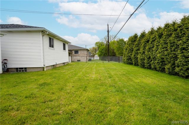 99 South Prince Drive, Cheektowaga, NY 14043