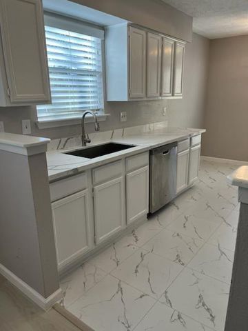 22007 Calderbrook Drive, Katy, TX 77449