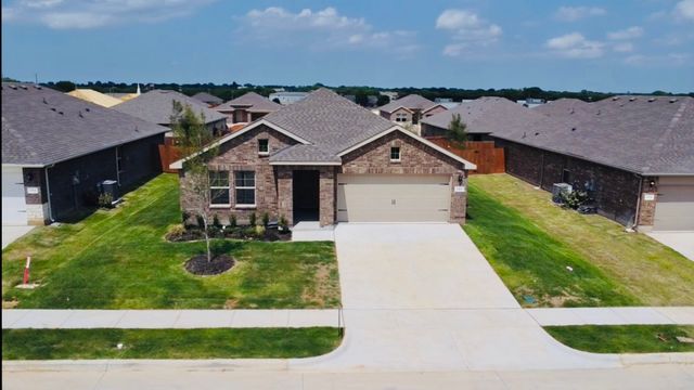 380 WILDROSE Circle, Cleburne, TX 76033