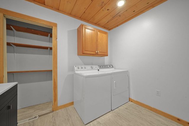 1402 Chestnut Street, Cadillac, MI 49601