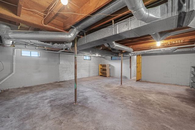 1402 Chestnut Street, Cadillac, MI 49601