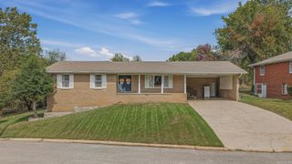 1509 Crestview Drive, Paragould, AR 72450