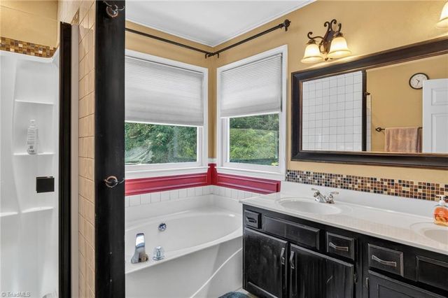 9036 Jefferson Woods Drive, Rural Hall, NC 27045