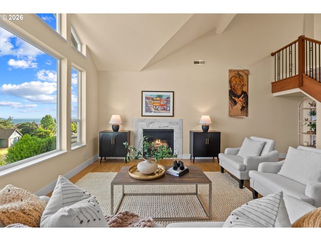 2709 Nw 9TH Ave, Camas, WA 98607