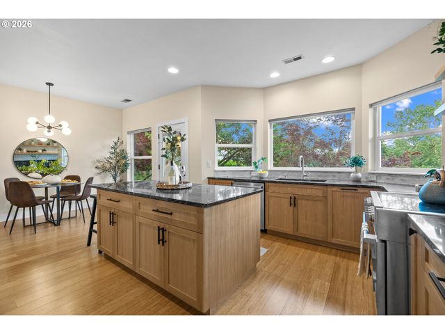 2709 Nw 9TH Ave, Camas, WA 98607
