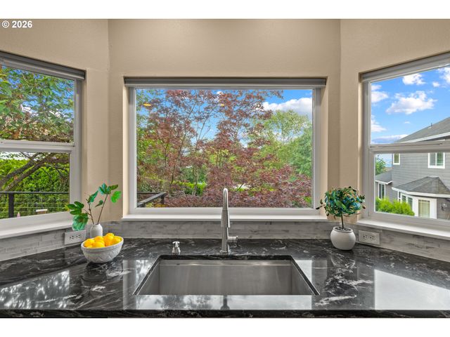 2709 Nw 9TH Ave, Camas, WA 98607