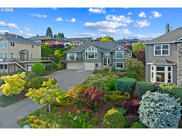 2709 Nw 9TH Ave, Camas, WA 98607