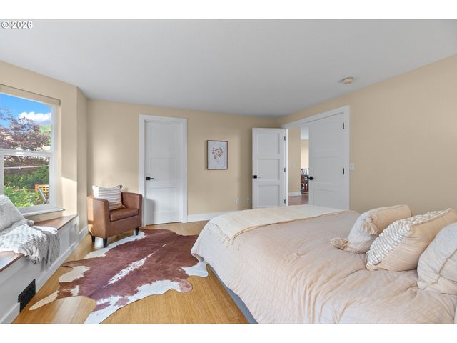 2709 Nw 9TH Ave, Camas, WA 98607