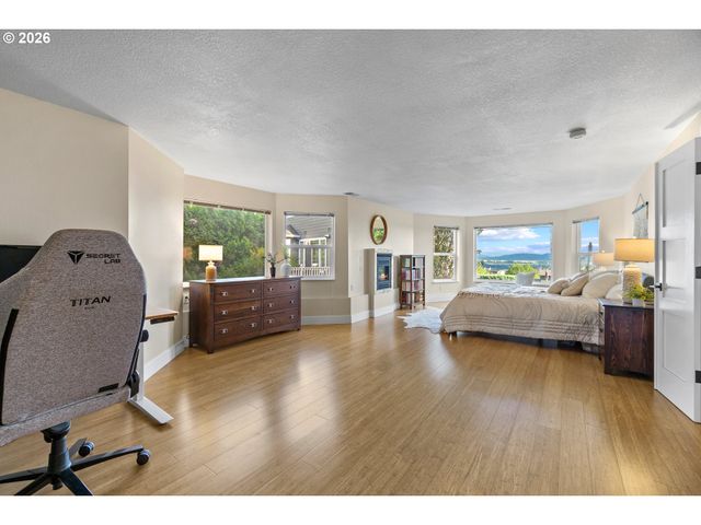 2709 Nw 9TH Ave, Camas, WA 98607