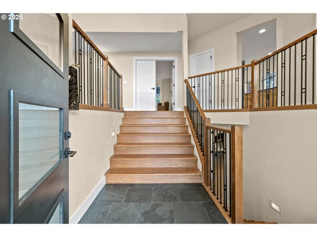 2709 Nw 9TH Ave, Camas, WA 98607