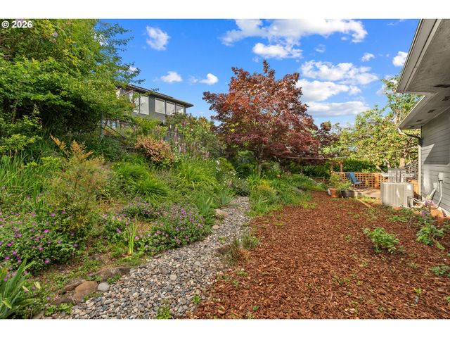 2709 Nw 9TH Ave, Camas, WA 98607