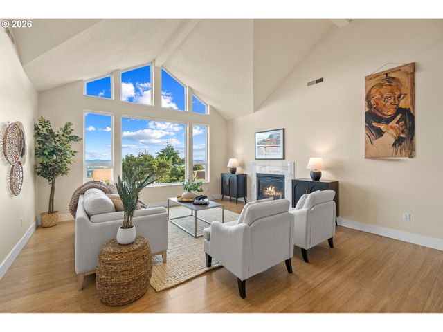 2709 Nw 9TH Ave, Camas, WA 98607