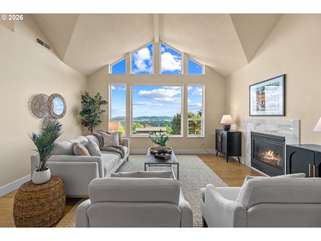 2709 Nw 9TH Ave, Camas, WA 98607