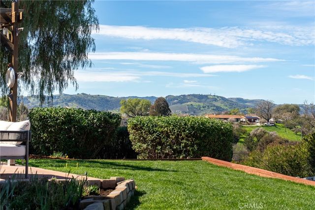 2039 Promontory, Paso Robles, CA 93446