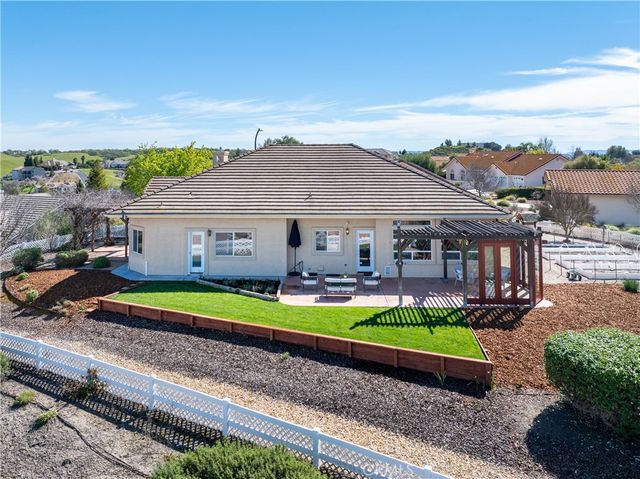 2039 Promontory, Paso Robles, CA 93446