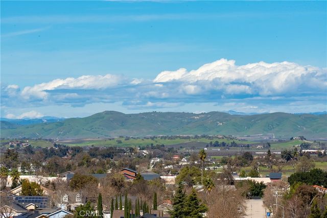 2039 Promontory, Paso Robles, CA 93446