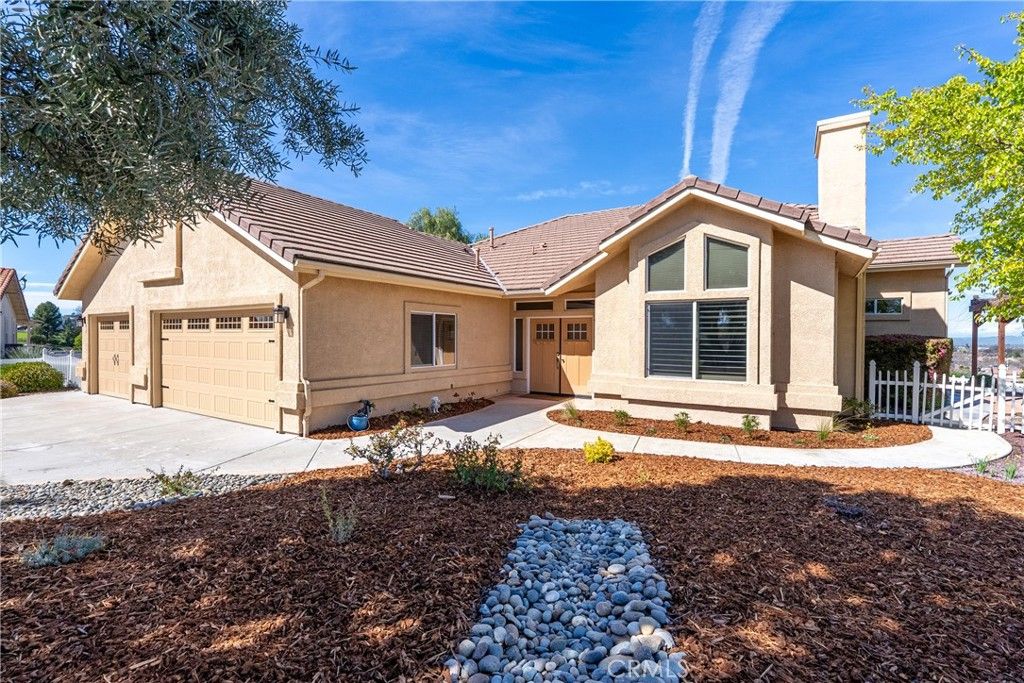 2039 Promontory, Paso Robles, CA 93446