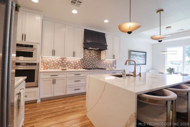 12635 S Granite Avenue, Bixby, OK 74008