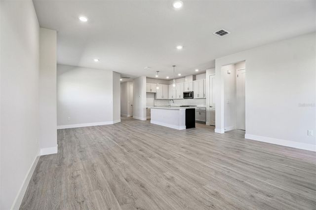 5020 CHAPEL ROW AVENUE, Apollo Beach, FL 33572