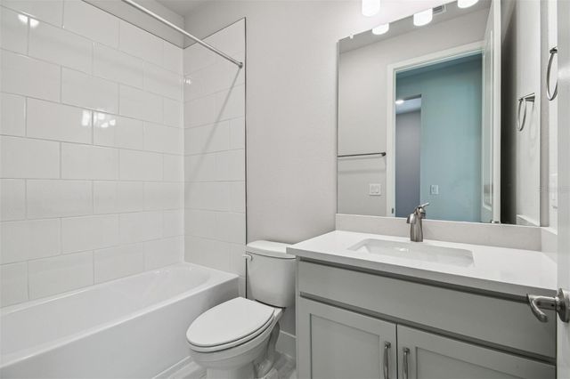 5020 CHAPEL ROW AVENUE, Apollo Beach, FL 33572