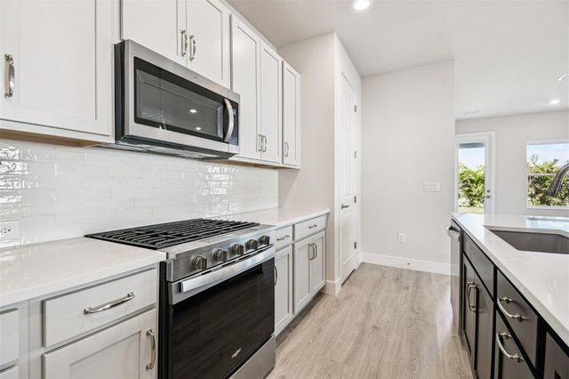 5020 CHAPEL ROW AVENUE, Apollo Beach, FL 33572