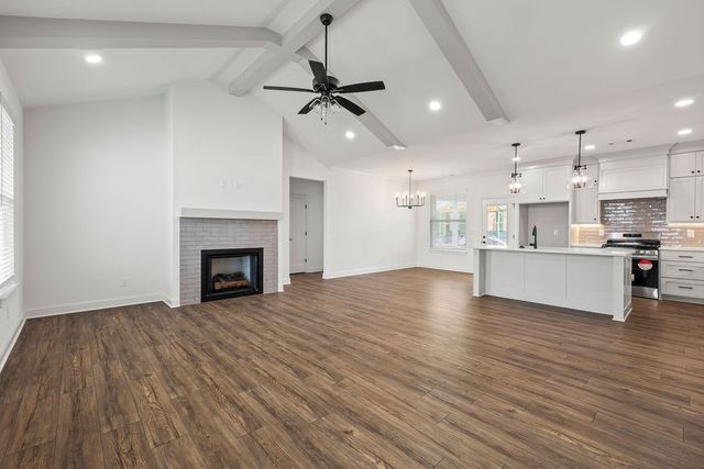 7833 Scenic Valley Avenue, Springdale, AR 72762