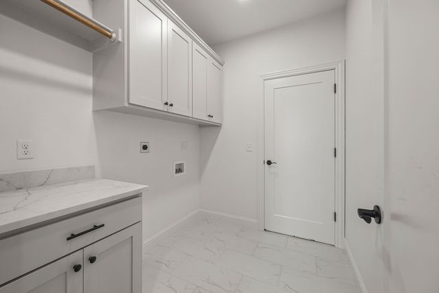 7833 Scenic Valley Avenue, Springdale, AR 72762