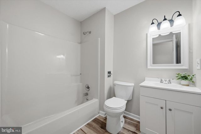 2280 PINE GROVE RD, Berkeley Springs, WV 25411