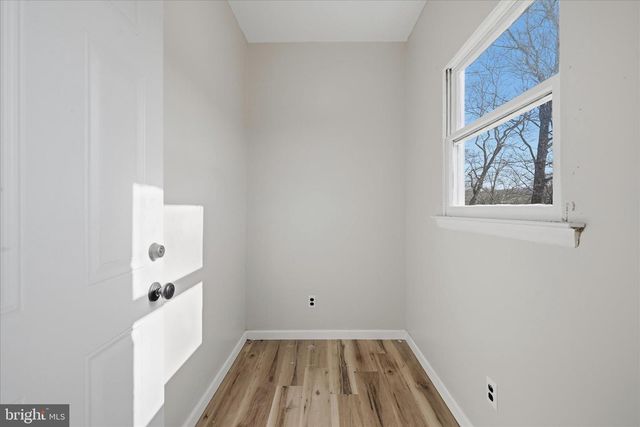 2280 PINE GROVE RD, Berkeley Springs, WV 25411