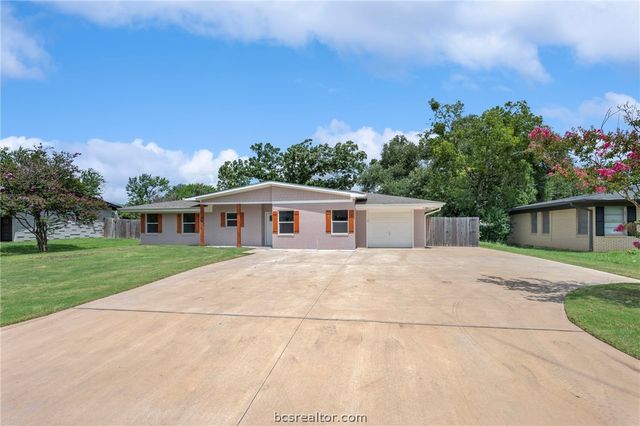 304 Dunn Street, Bryan, TX 77801